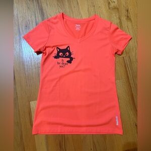 Reebok PlayDry Graphic Tee – Size Small – Cat Graphic